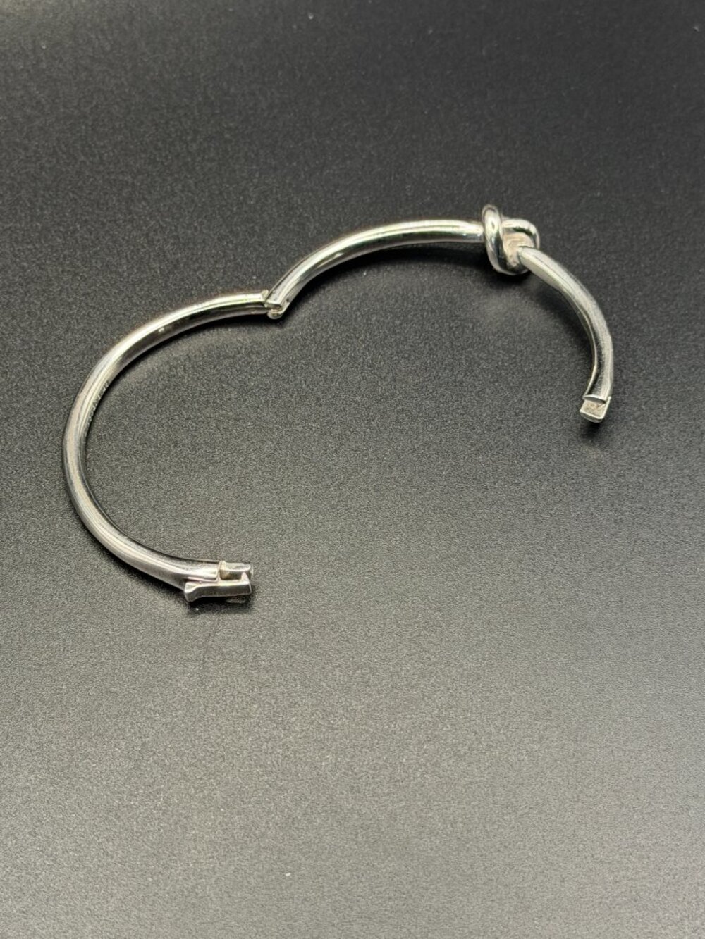 Kate Spade New York Silver Knot Hinged Bangle Bracelet Minimalist Stackable - Picture 4 of 6